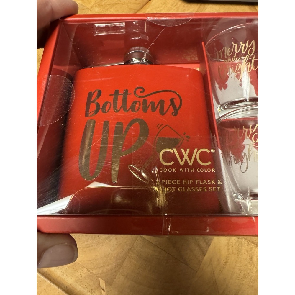 CWC 3 Piece Hip Flask And Shot Glasses Set New In Box - Picture 6 of 7